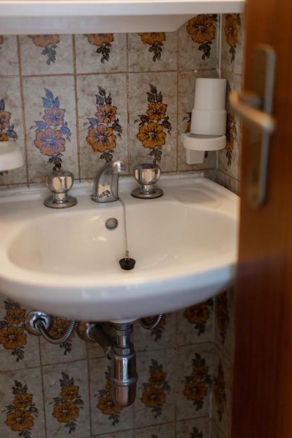 Hotel Villa Maris Римини Екстериор снимка