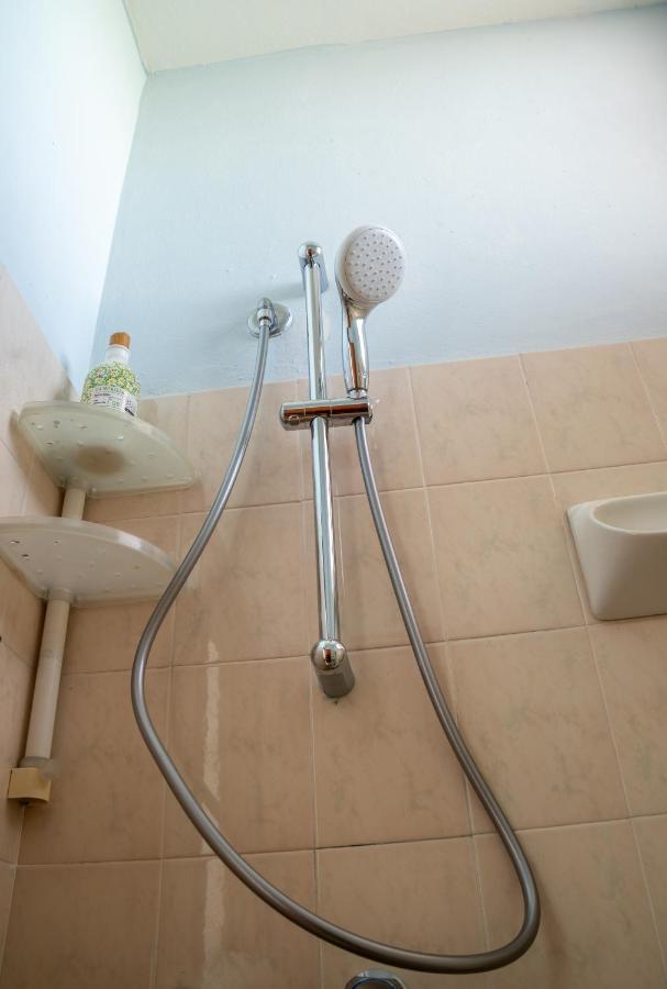 Hotel Villa Maris Римини Екстериор снимка